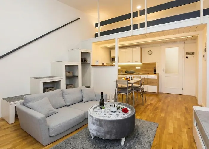 Chic Flat On Jecna Walk To Wenceslas Sq And Museum Apartamento *
