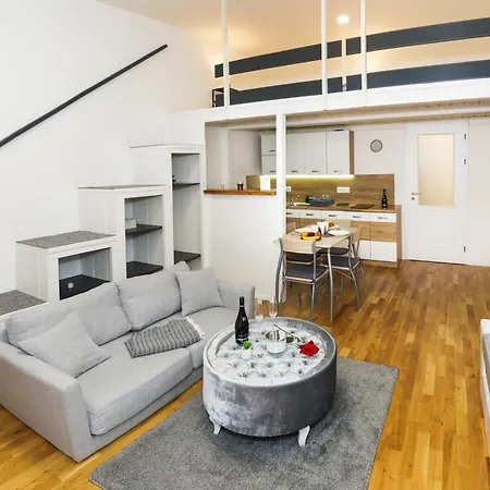 Luxury Near The Downtown 프라하