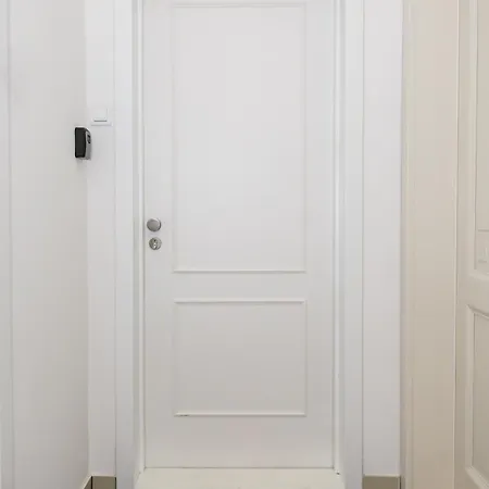 아파트 Luxury Near The Downtown *