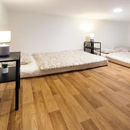 Luxury Near The Downtown Апартаменты