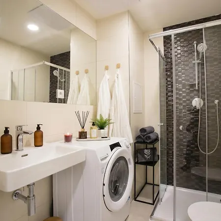 Chic Flat On Jecna Walk To Wenceslas Sq And Museum Apartmán *