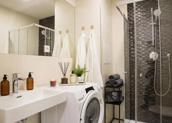 Chic Flat On Jecna Walk To Wenceslas Sq And Museum Apartament *