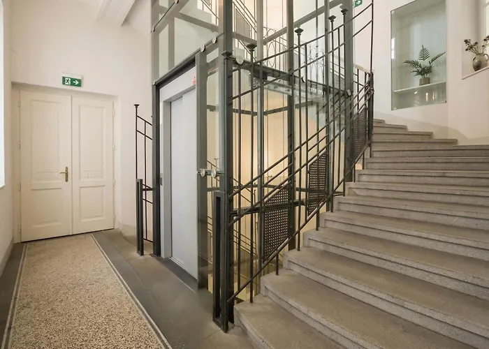 Chic Flat On Jecna Walk To Wenceslas Sq And Museum